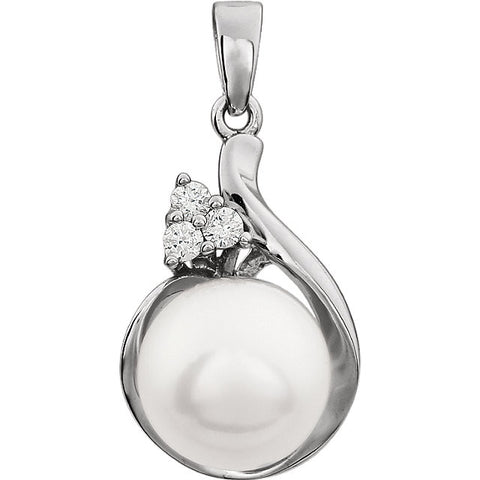 Pendant > Diamond > .08 CTW > & > Pearl > Freshwater > 9.5-10mm